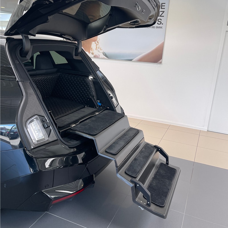 Dog stairs | Dog crate | Dog cushion for the BMW iX